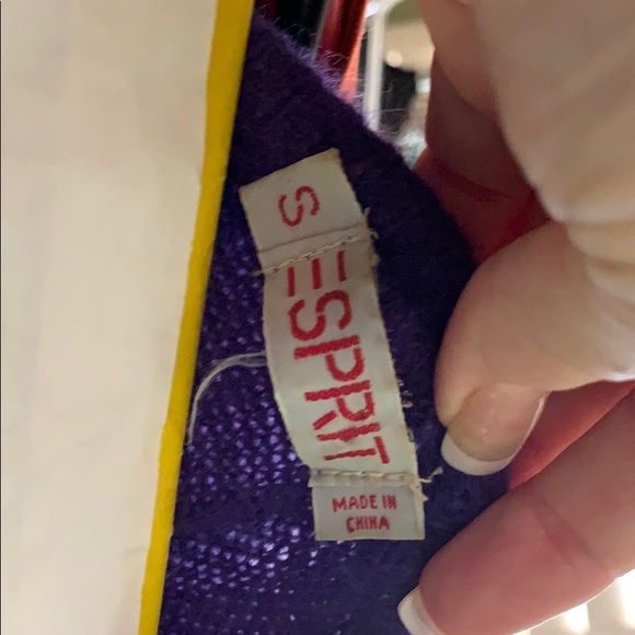 Assortment of clothes - Picture 10 of 16